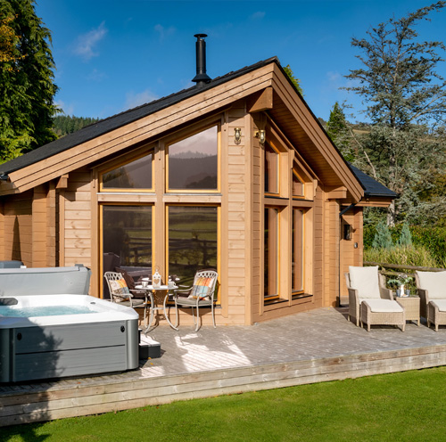 Luxury Log Cabins with Air Conditioning